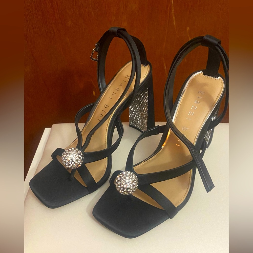 Giàni Bini black dress shoe  8.5